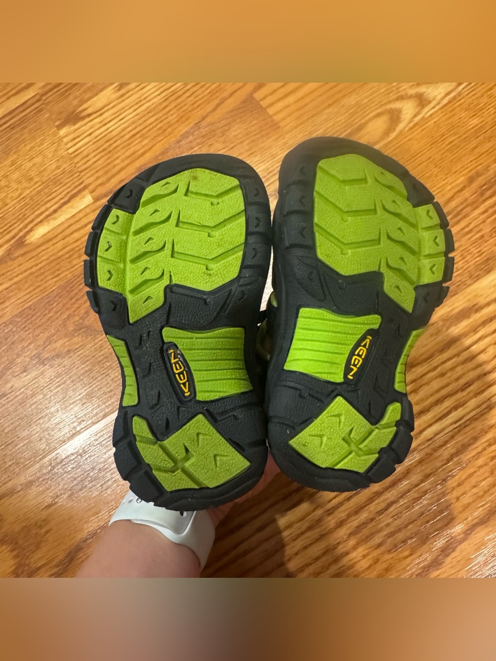Keen Black & Lime Green Waterproof Sandals - Picture 6 of 6